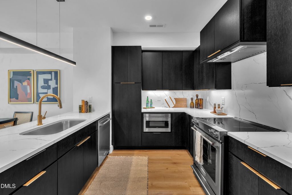 512 Gordon Street 304, Durham, NC 27701