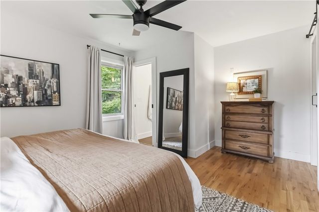 1724 N Greenvalley Avenue, Fayetteville, AR 72703