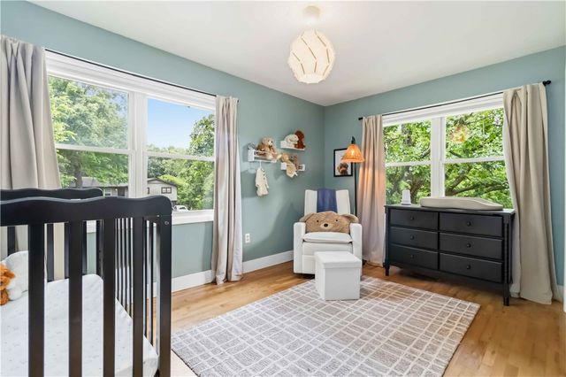 1724 N Greenvalley Avenue, Fayetteville, AR 72703