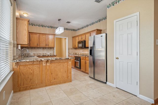 2008 Devin Lane, Lewisville, TX 75067