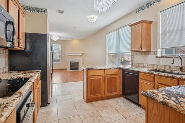 2008 Devin Lane, Lewisville, TX 75067