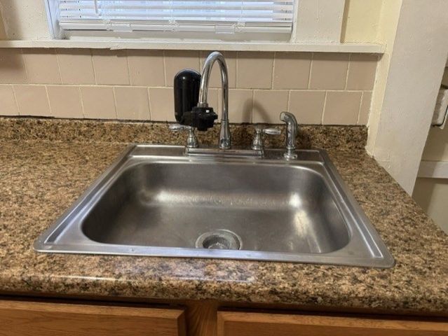 281 E Merrimack St 1, Lowell, MA 01852