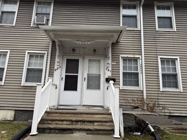 281 E Merrimack St 1, Lowell, MA 01852