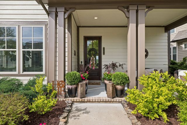 2868 Americus Dr, Thompsons Station, TN 37179