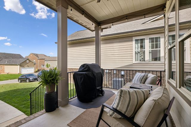 2868 Americus Dr, Thompsons Station, TN 37179