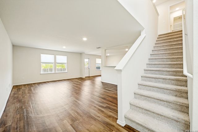6007 BLUESTEM WAY, San Antonio, TX 78218