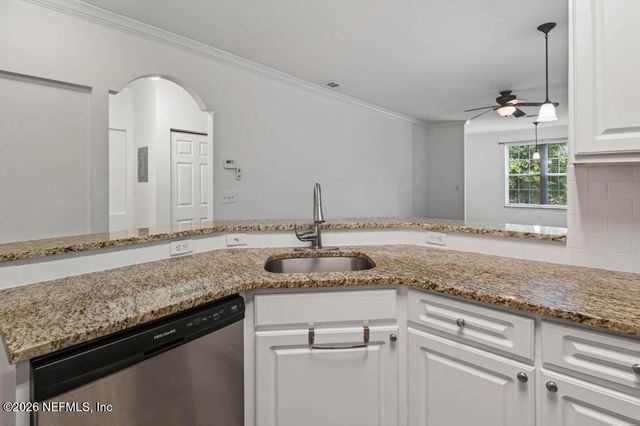 13810 SUTTON PARK Drive N 425, Jacksonville, FL 32224