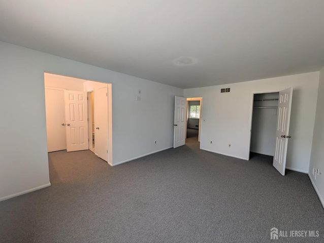 44 Davids Court, South Brunswick, NJ 08810