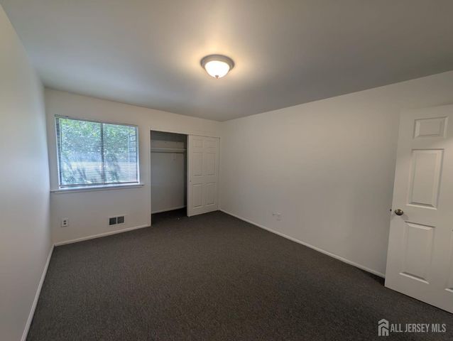 44 Davids Court, South Brunswick, NJ 08810