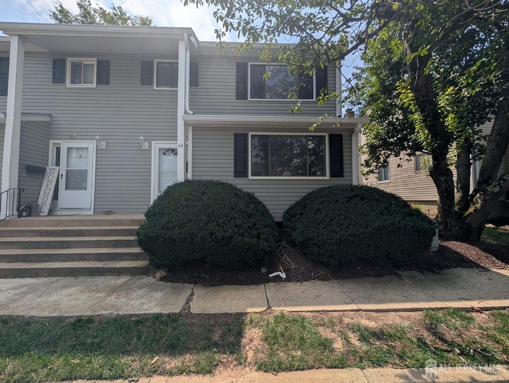 44 Davids Court, South Brunswick, NJ 08810