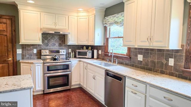 71 COVINGTON DR, Shrewsbury, PA 17361
