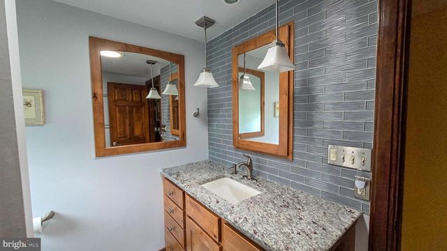 71 COVINGTON DR, Shrewsbury, PA 17361