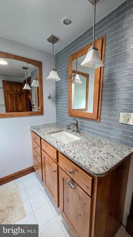 71 COVINGTON DR, Shrewsbury, PA 17361