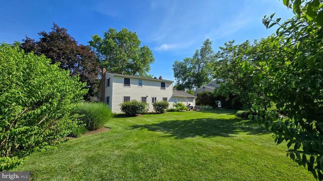 71 COVINGTON DR, Shrewsbury, PA 17361