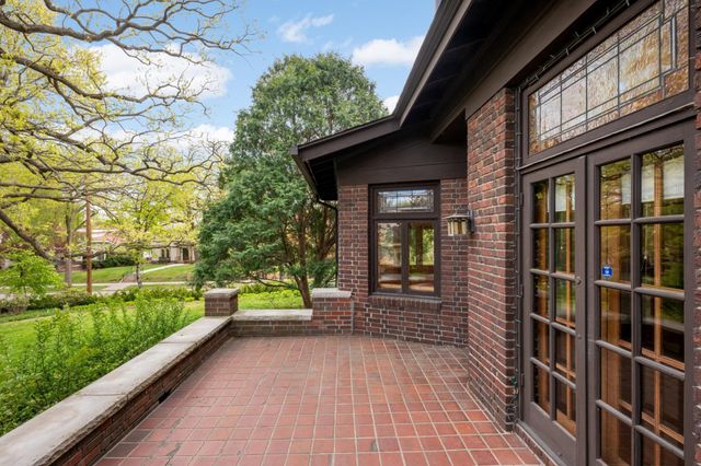 2418 W 22nd Street, Minneapolis, MN 55405