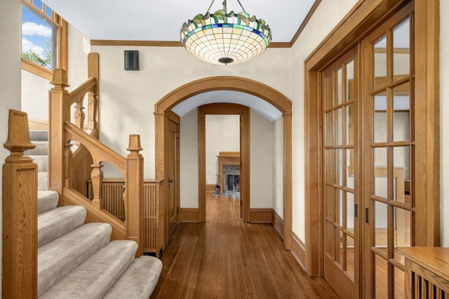 2418 W 22nd Street, Minneapolis, MN 55405