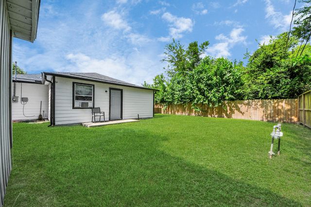 3330 Dulcrest Street, Houston, TX 77051