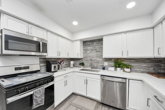 3330 Dulcrest Street, Houston, TX 77051