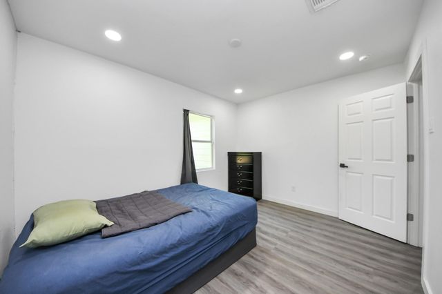 3330 Dulcrest Street, Houston, TX 77051