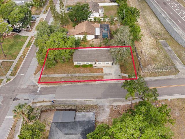 1221 E COURT STREET, Tarpon Springs, FL 34689