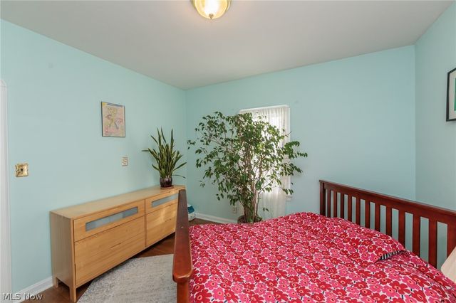 5601 Delora Avenue, Cleveland, OH 44144