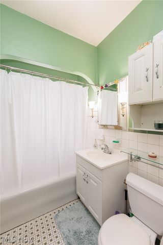 5601 Delora Avenue, Cleveland, OH 44144