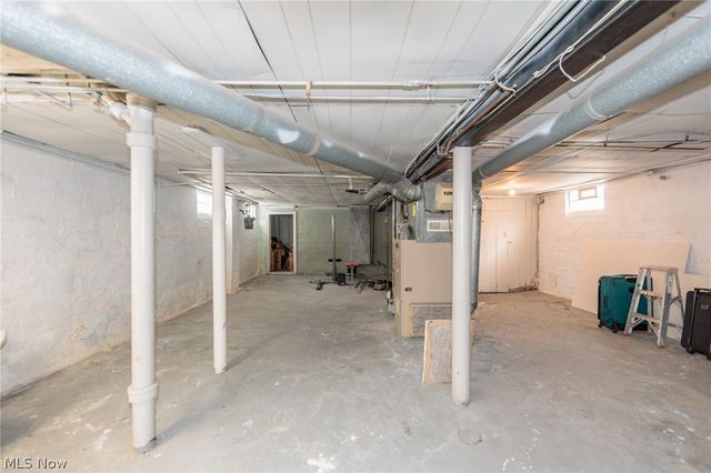 5601 Delora Avenue, Cleveland, OH 44144