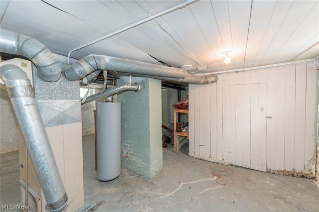 5601 Delora Avenue, Cleveland, OH 44144