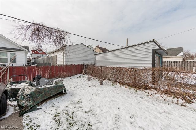 5601 Delora Avenue, Cleveland, OH 44144