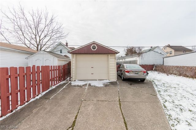 5601 Delora Avenue, Cleveland, OH 44144