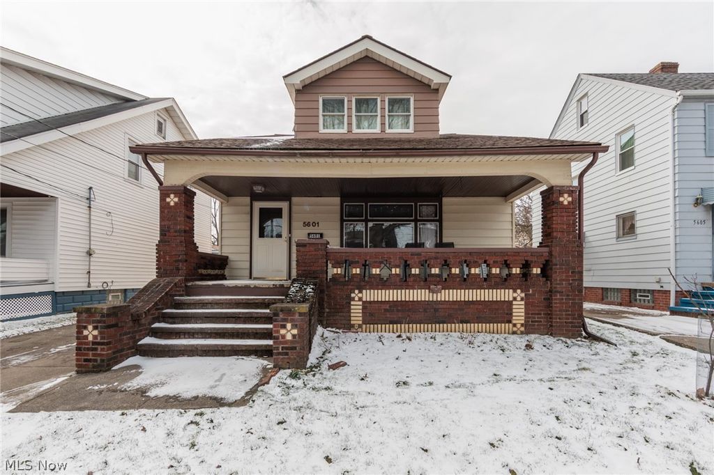 5601 Delora Avenue, Cleveland, OH 44144