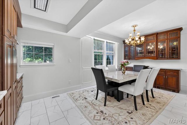 1601 S Warson Road, Ladue, MO 63124