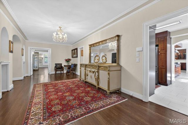 1601 S Warson Road, Ladue, MO 63124