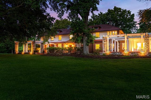 1601 S Warson Road, Ladue, MO 63124
