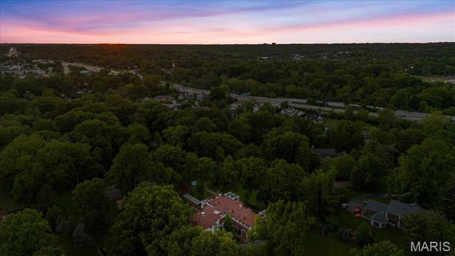 1601 S Warson Road, Ladue, MO 63124