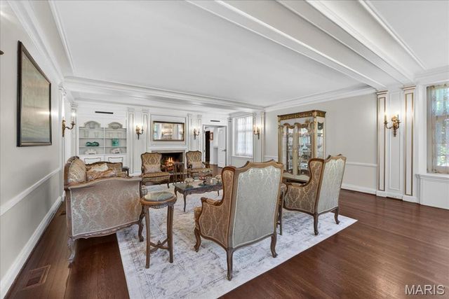 1601 S Warson Road, Ladue, MO 63124