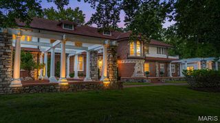 1601 S Warson Road, Ladue, MO 63124