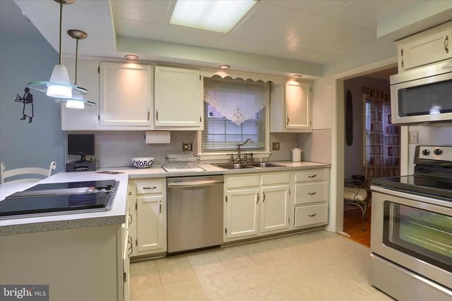 4008 GREEN ST, Harrisburg, PA 17110