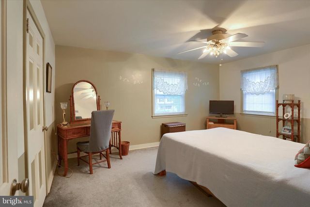 4008 GREEN ST, Harrisburg, PA 17110