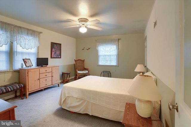 4008 GREEN ST, Harrisburg, PA 17110