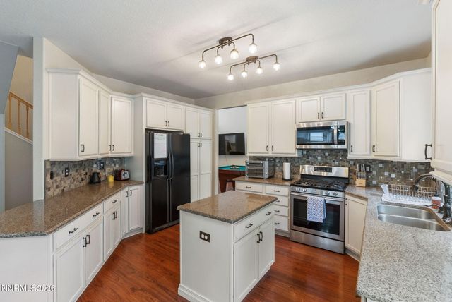 3220 Green River Drive, Reno, NV 89503