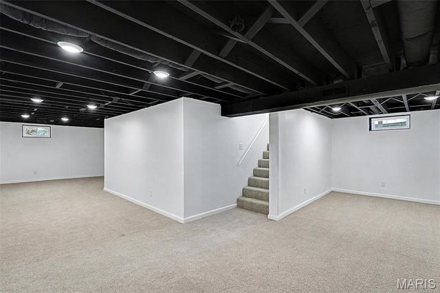 725 Riderwood Drive, Hazelwood, MO 63042