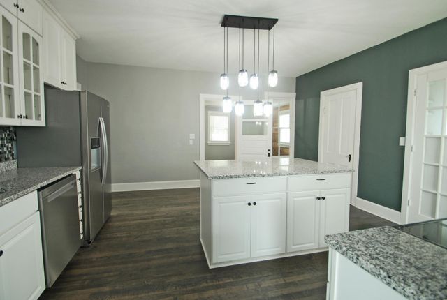 1426 5th Street S, Stillwater, MN 55082