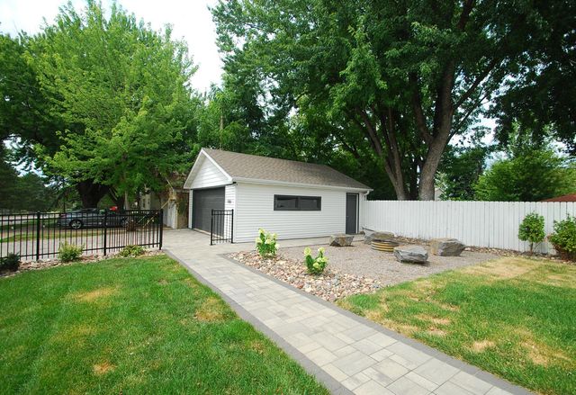 1426 5th Street S, Stillwater, MN 55082