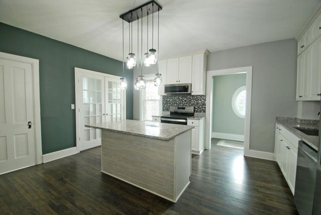 1426 5th Street S, Stillwater, MN 55082