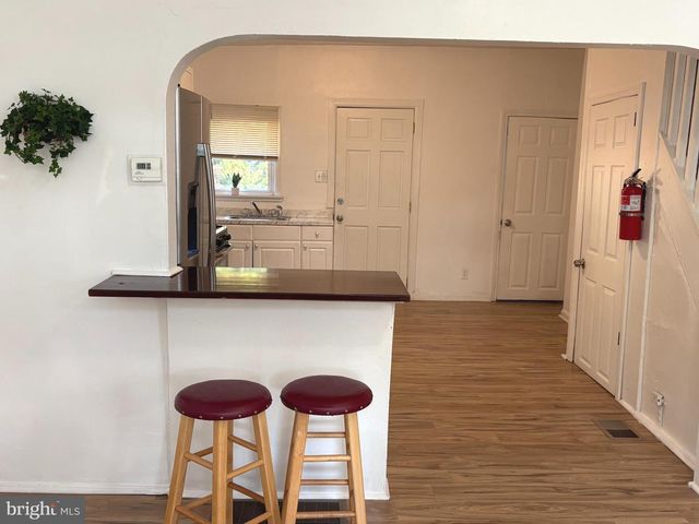 505 LAWRENCE ST, Burlington, NJ 08016