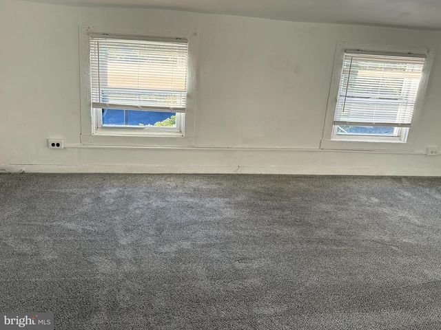 505 LAWRENCE ST, Burlington, NJ 08016