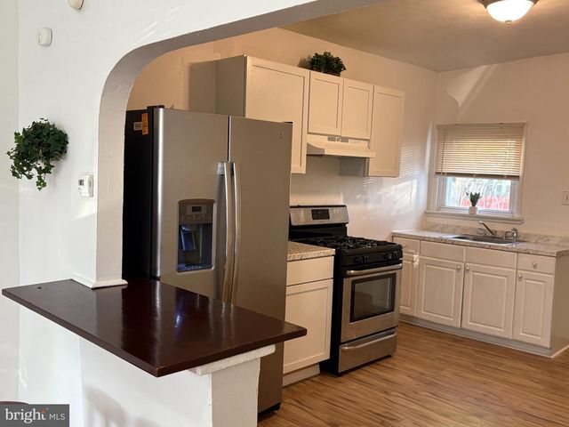 505 LAWRENCE ST, Burlington, NJ 08016