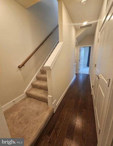 5 MORRISON DR, Gaithersburg, MD 20878