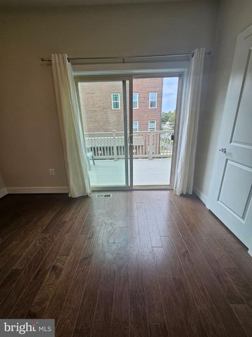 5 MORRISON DR, Gaithersburg, MD 20878